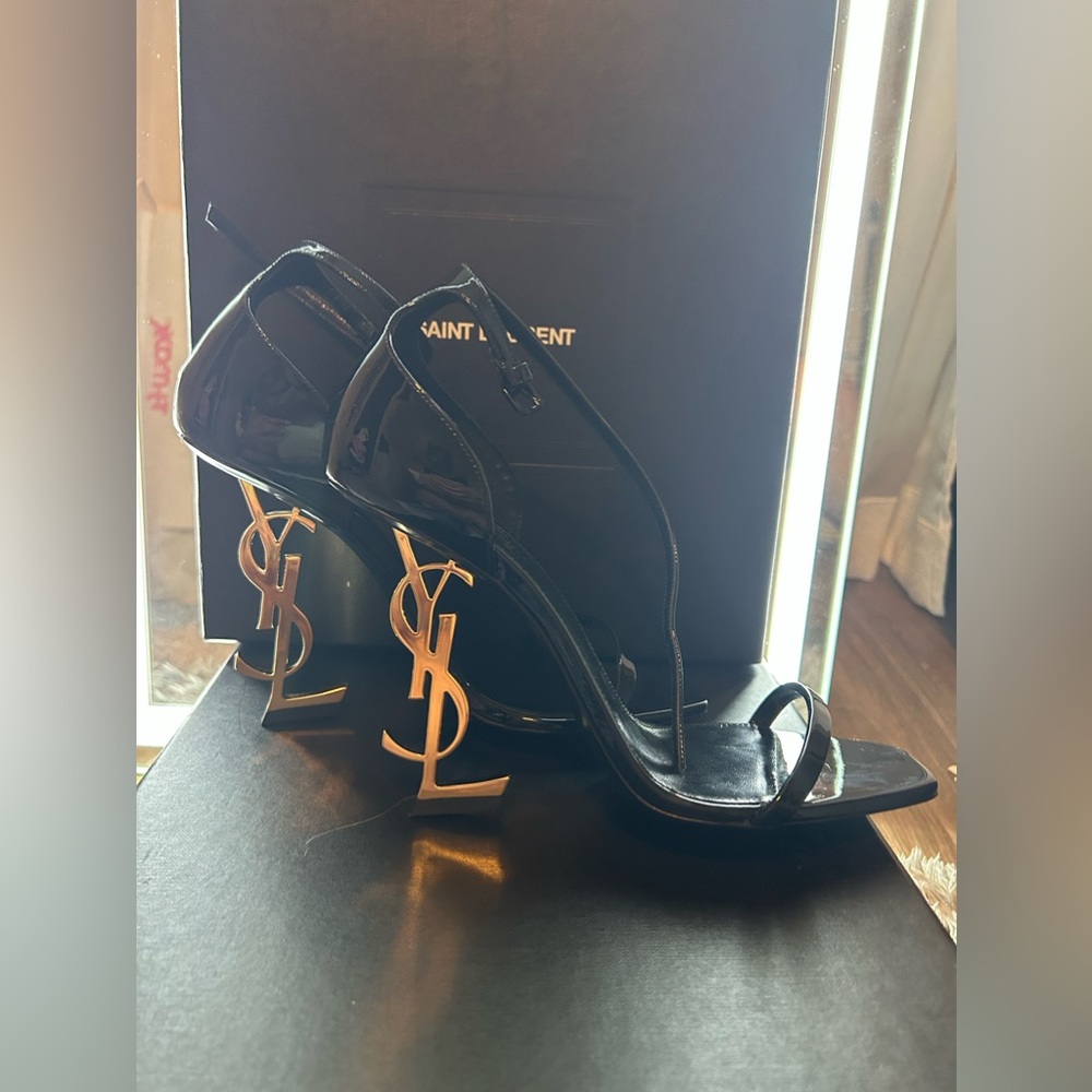 Ysl gets black and gold